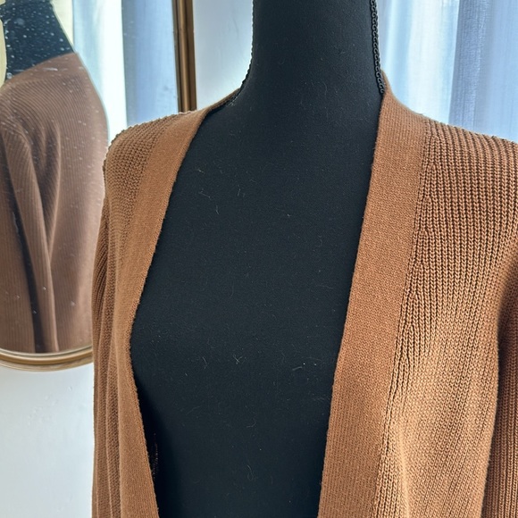 Closing shop! All offers considered! - Picture 2 of 4